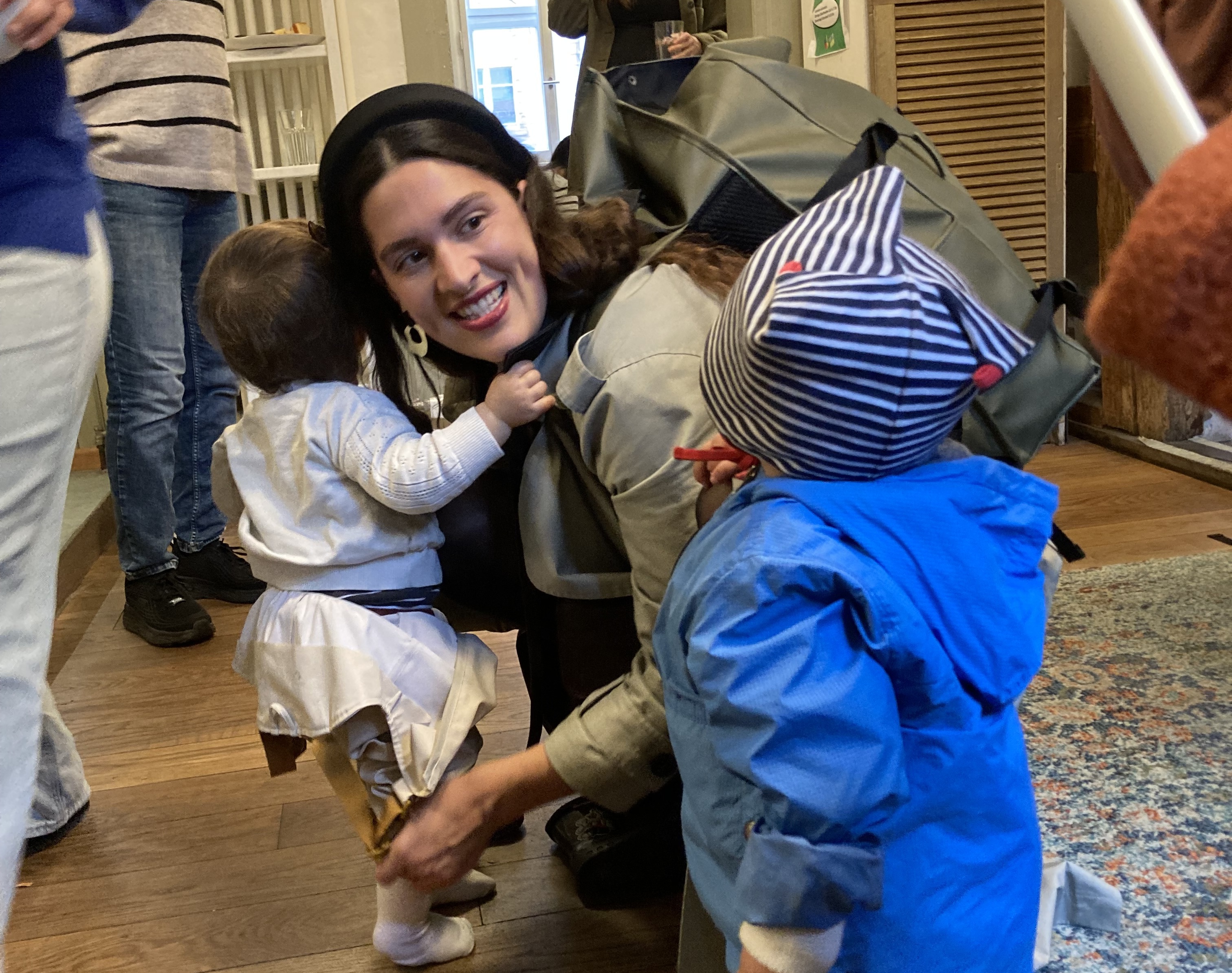 Frau und zwei Kinder