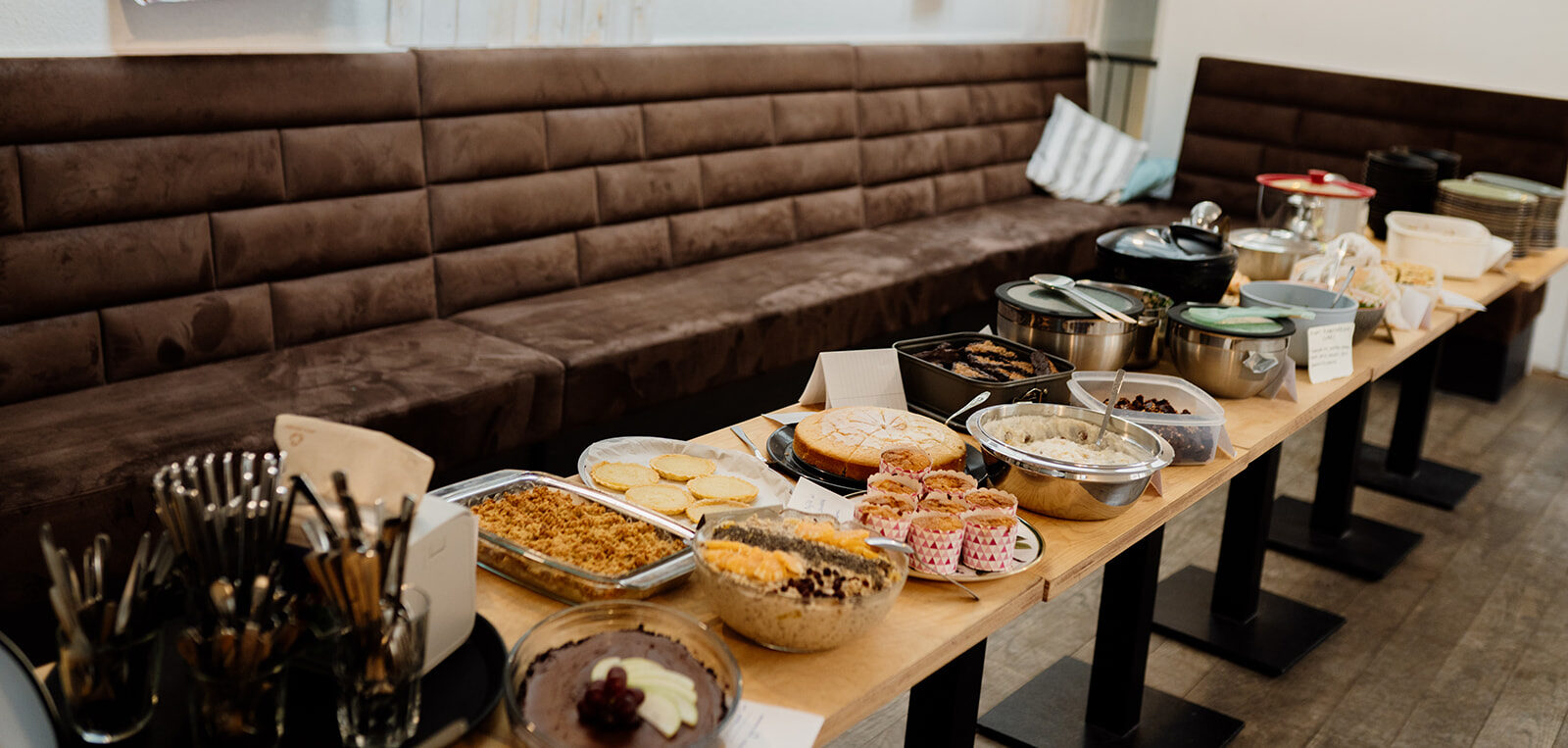Buffet mit unterschiedlichem Essen